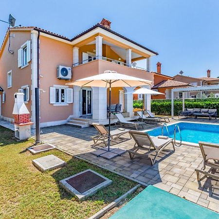 Villas Lotus With Pool And Jacuzzi Pula Exteriér fotografie