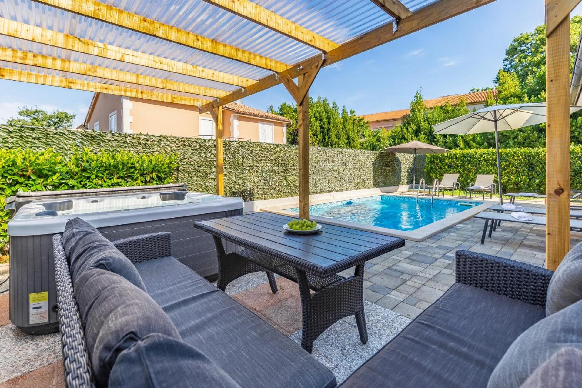 Villas Lotus With Pool And Jacuzzi Pula Exteriér fotografie