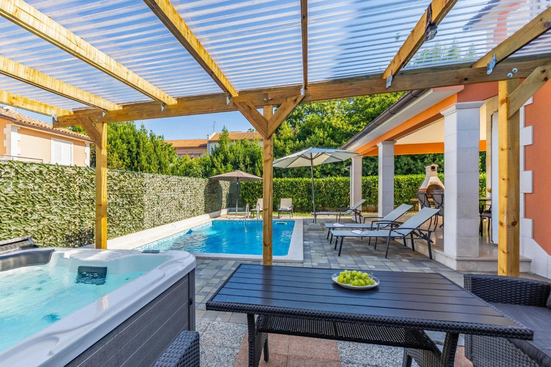Villas Lotus With Pool And Jacuzzi Pula Exteriér fotografie