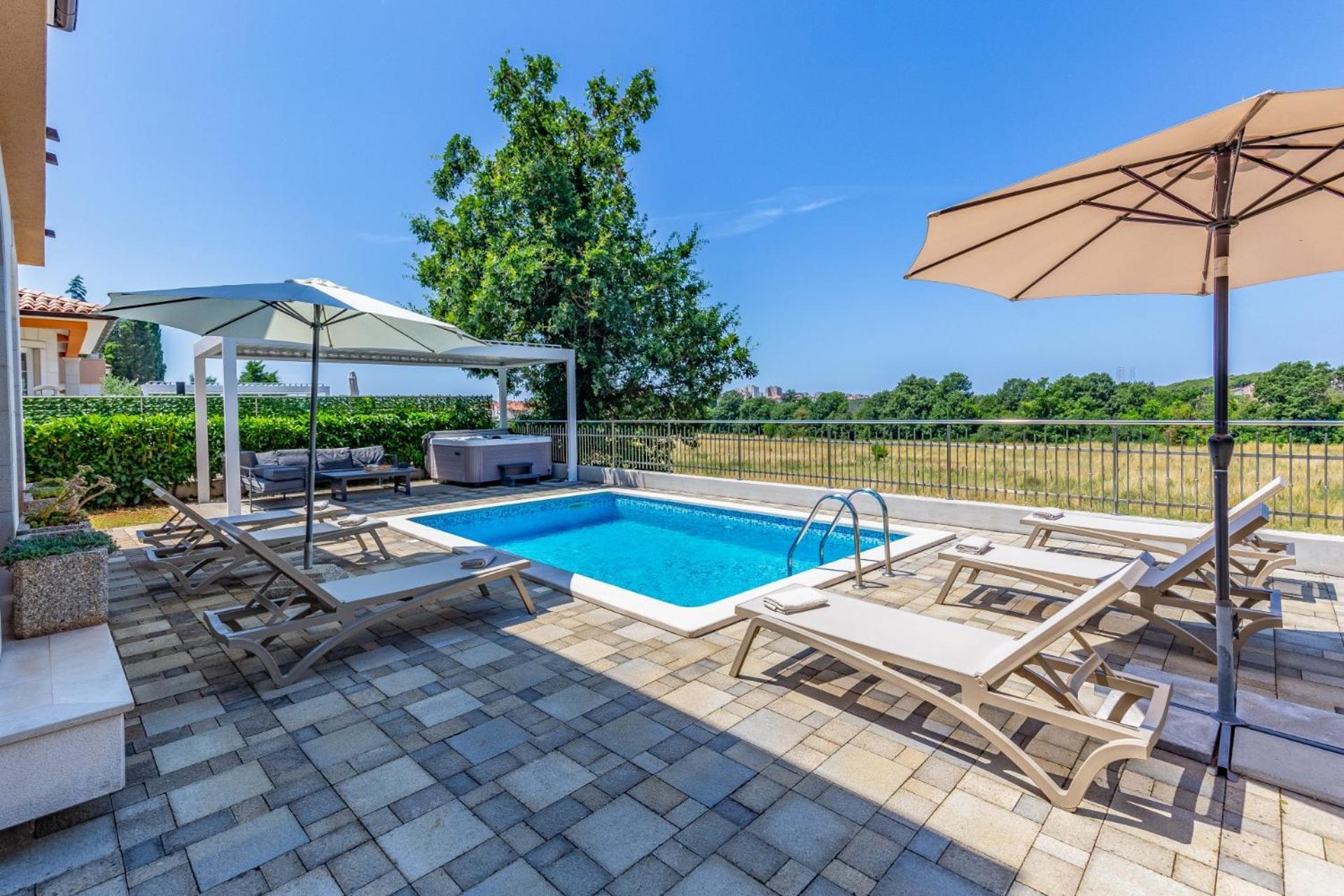 Villas Lotus With Pool And Jacuzzi Pula Exteriér fotografie