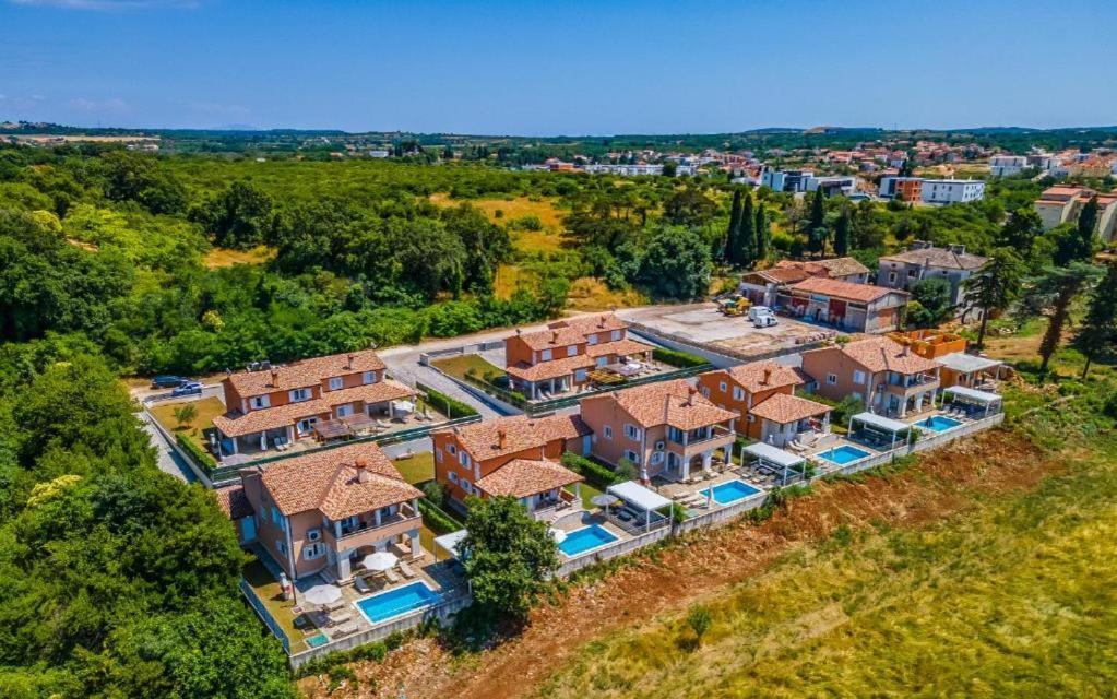 Villas Lotus With Pool And Jacuzzi Pula Exteriér fotografie